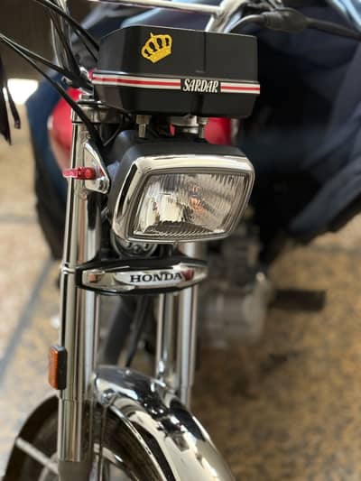 honda 125 silver editon
