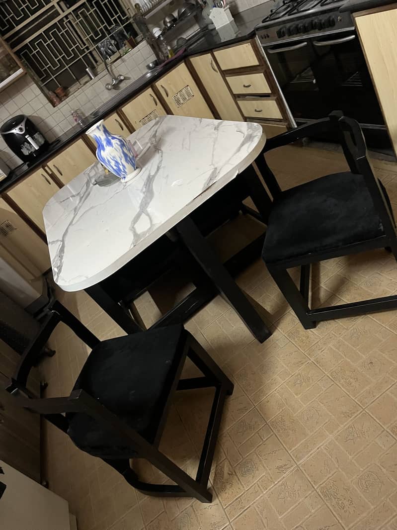 Kitchen dining table 4