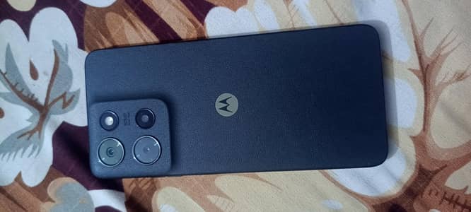 MOTO G 5G 2025 8GB / 128GB WITH BOX NEW CONDITION