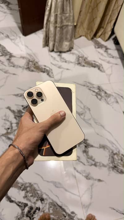 Apple iPhone 16 Pro Max