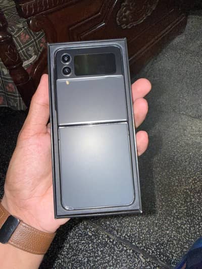 Samsung Mobile Z Flip 4