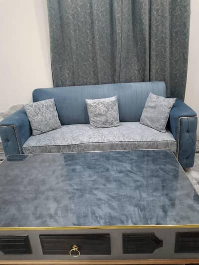 1/1/2/3 seater/ table