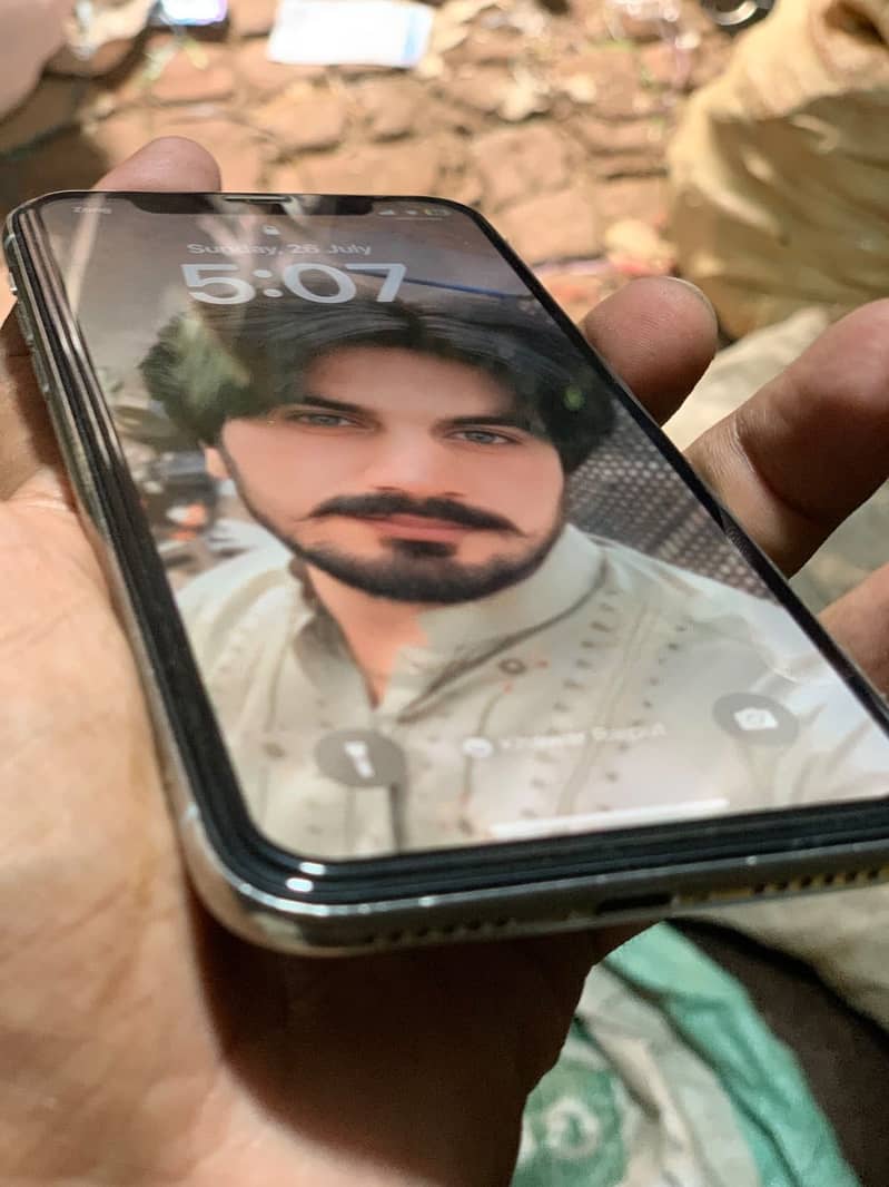 Apple iPhone X 2