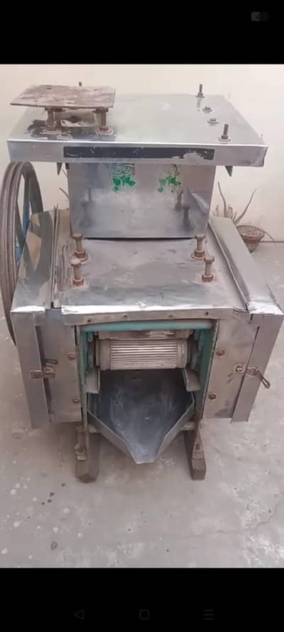 Ganna Juice Machine for sale 03067052569 Sugarcane Machine