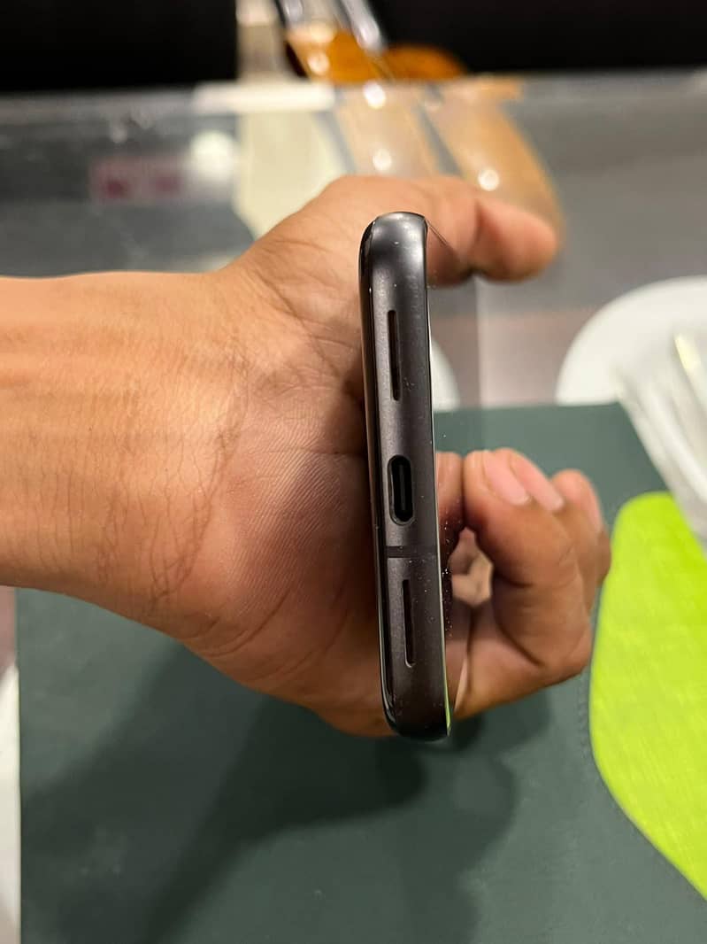 Google Pixel 8 3