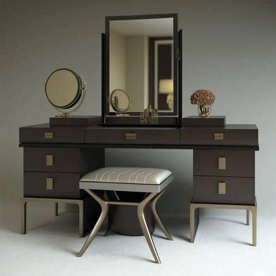 BRIDAL DRESSING TABLE 15