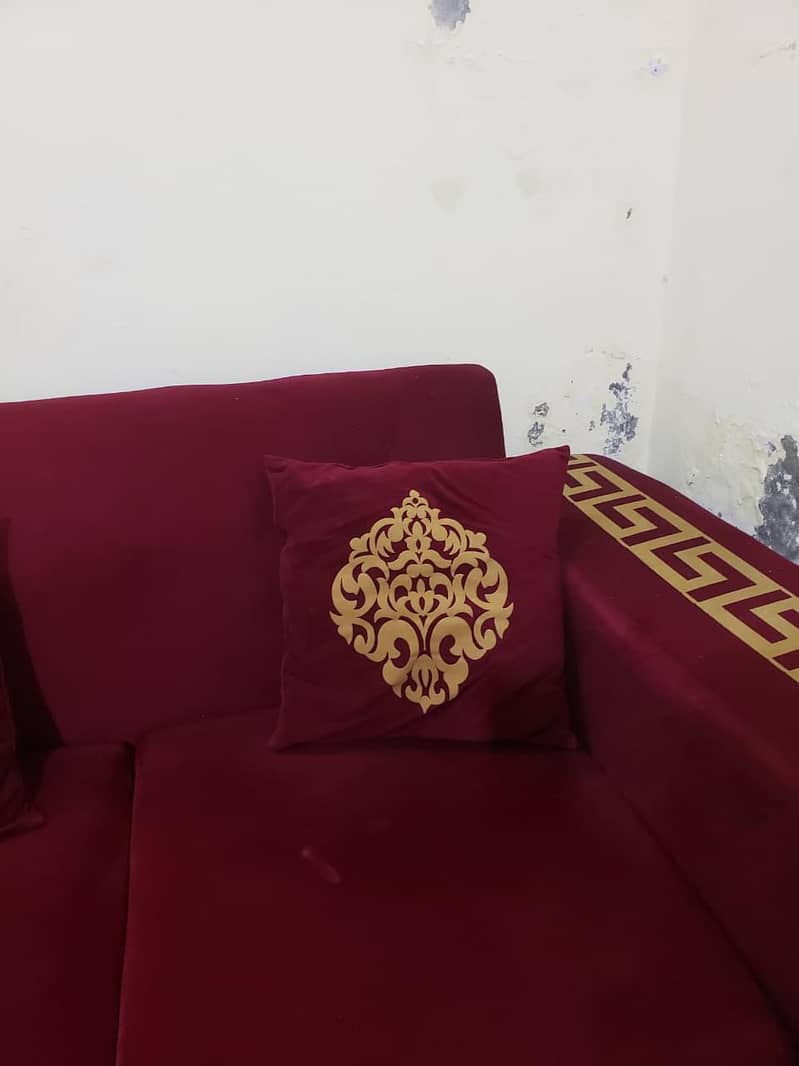 Beautiful Sofa Set  2