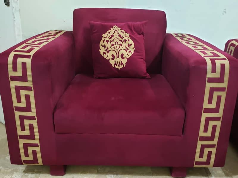 Beautiful Sofa Set  6
