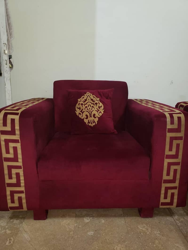 Beautiful Sofa Set  8