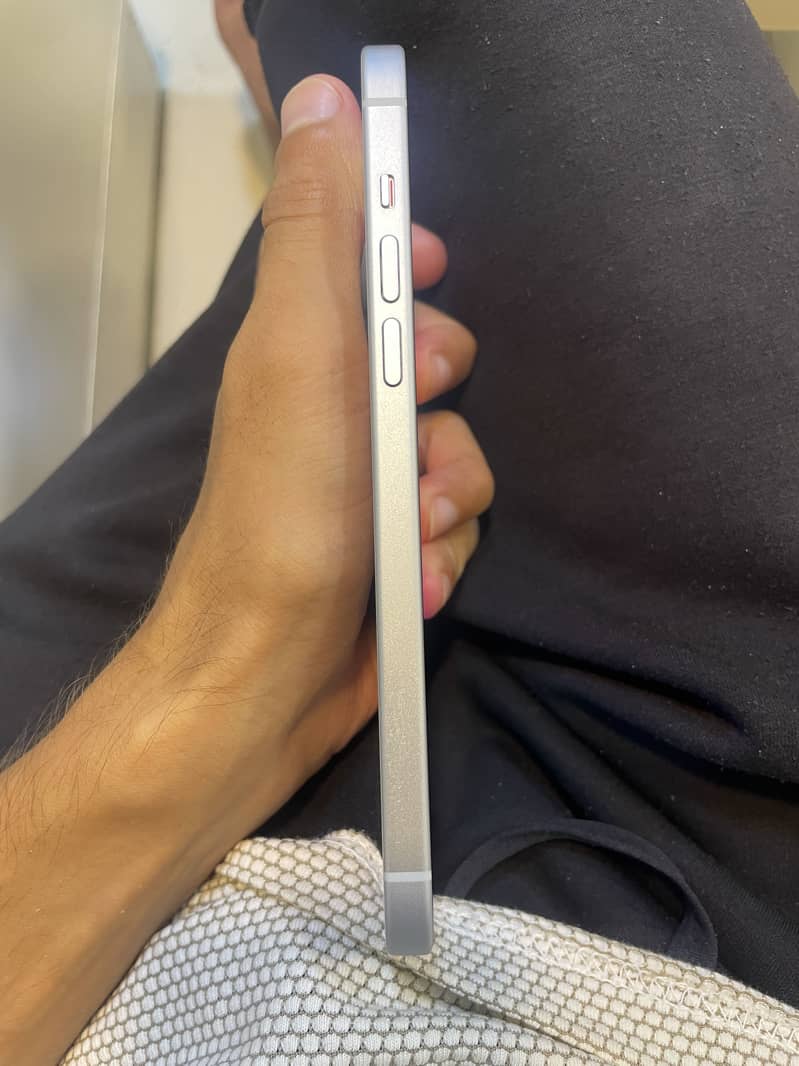 Iphone 15 plus 3