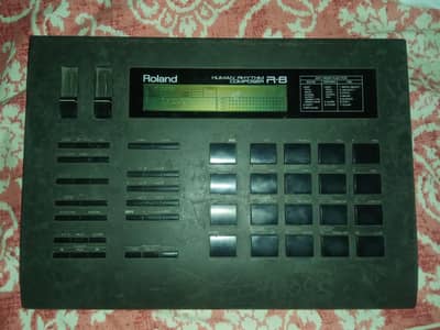 Roland R8 drum machine