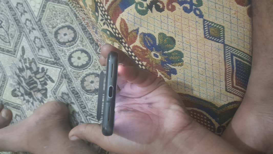 Google Pixel 8 2