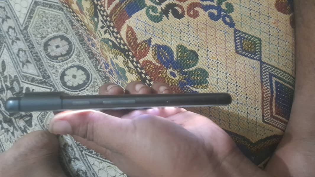 Google Pixel 8 3