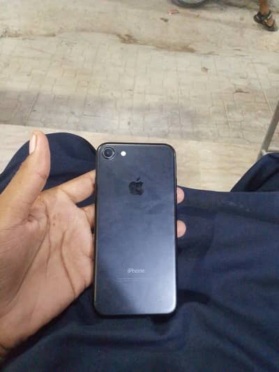 Apple iPhone 7