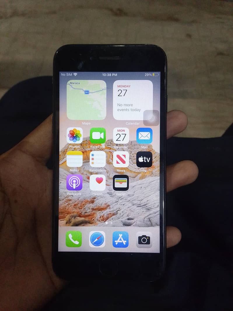 Apple iPhone 7 1