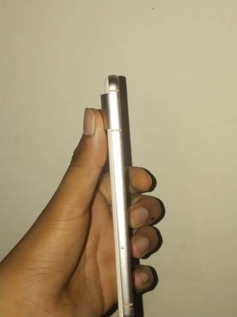 Google Pixel 8 1