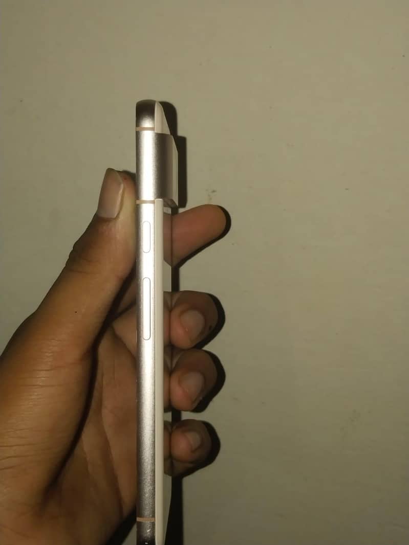 Google Pixel 8 2