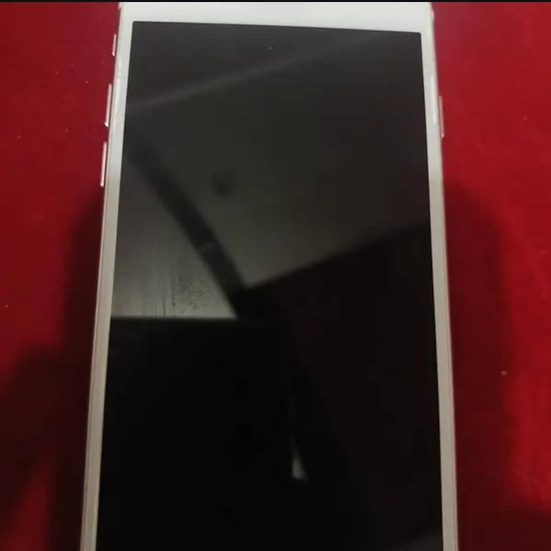Apple iPhone 7 1