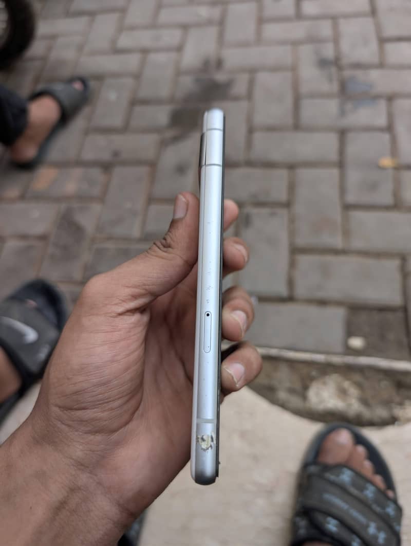 Google Pixel 7a 2