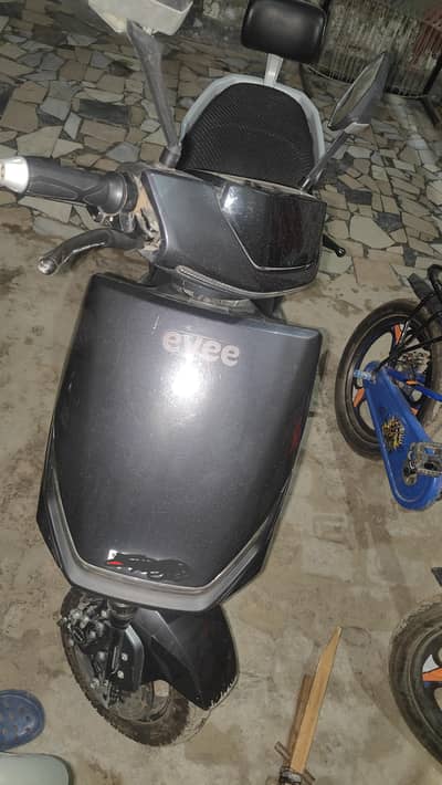 Ever Gen Z 2026 modelNew bike 500 km ues
