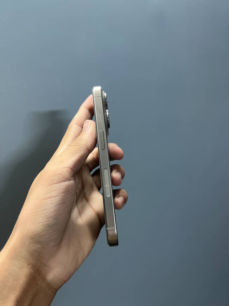 iPhone 15 pro 1