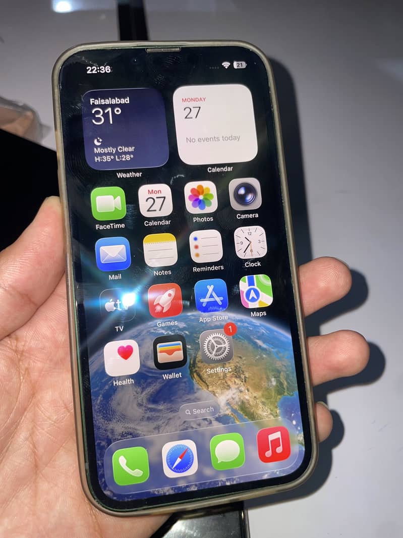Apple iPhone 13 3