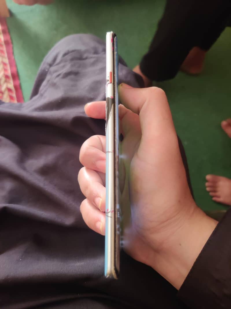 Tecno CAMON 40 Pro 3