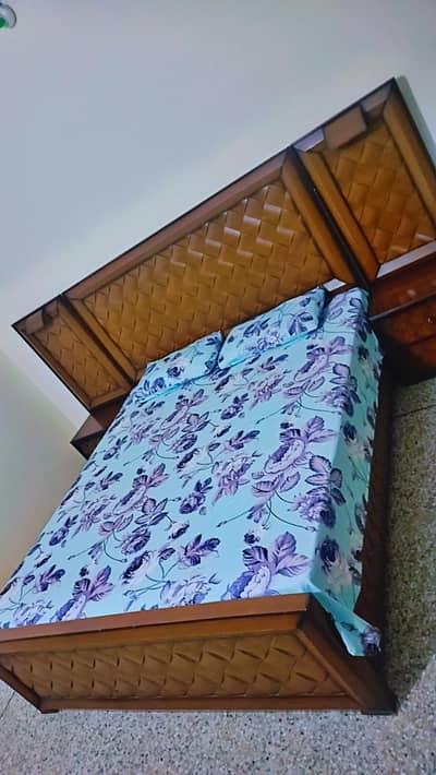 king size bed side tables and dressing table