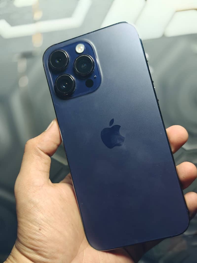 iPhone 14 Pro Max 0