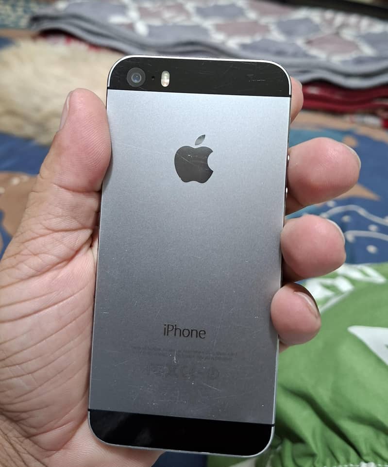 Apple iPhone 5s 0