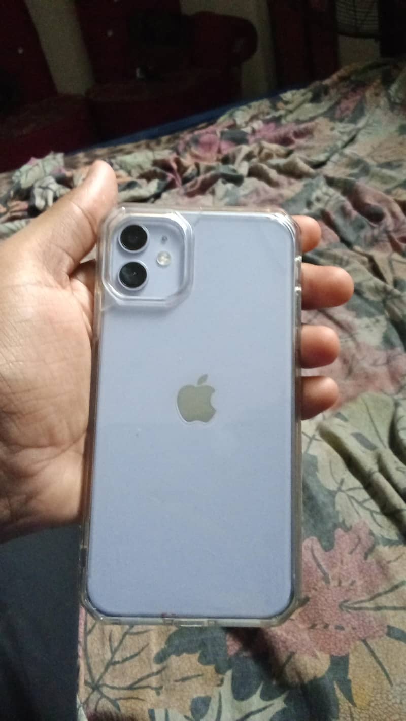Apple iPhone 11 0
