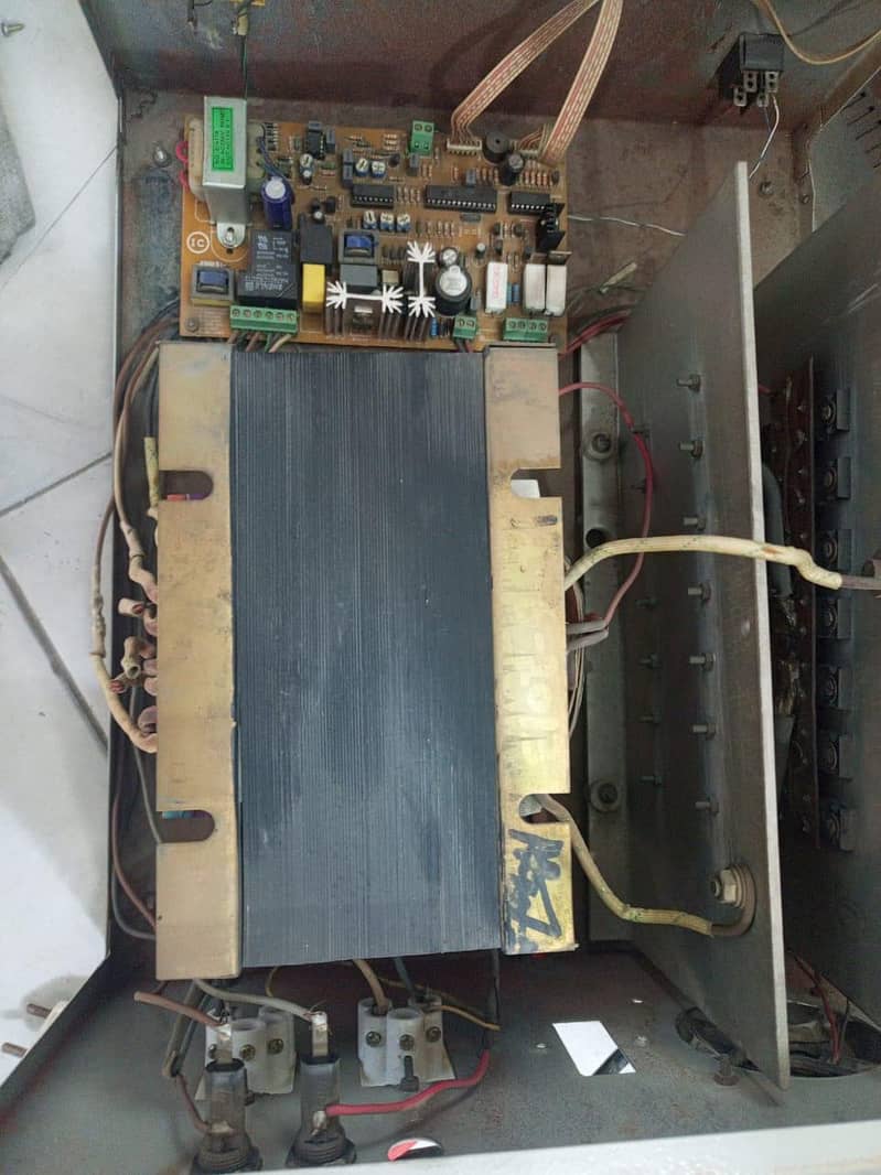 New condition,UPS 3