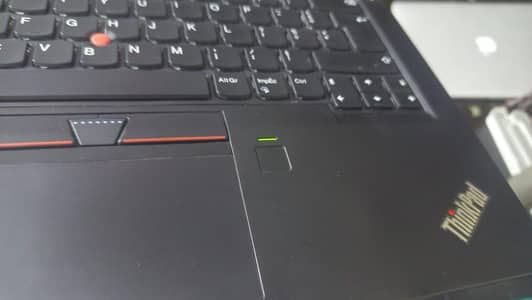Lenovo ThinkPad T470s Core i7 6th Gen Touch Laptop SSD 256GB