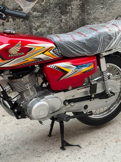 URGENT SALE NEW BIKE 10BY10 +92 312 5616851