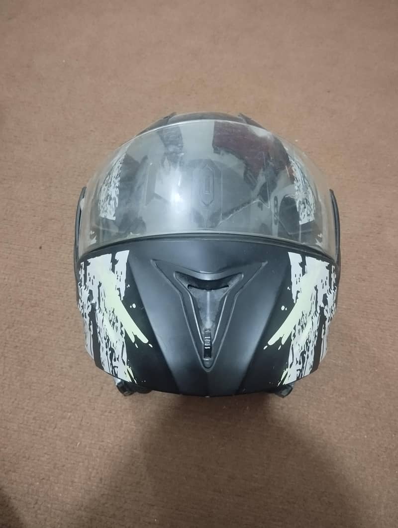 helmet 3