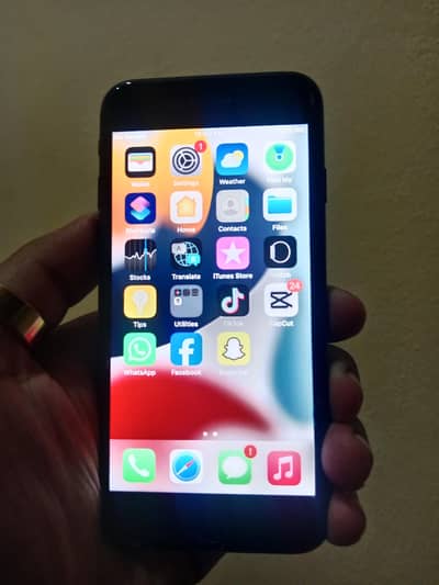 Apple iPhone 7