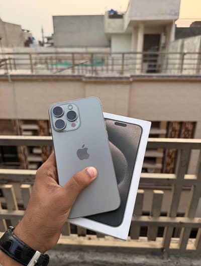 Apple iPhone 15 Pro Max (FU)