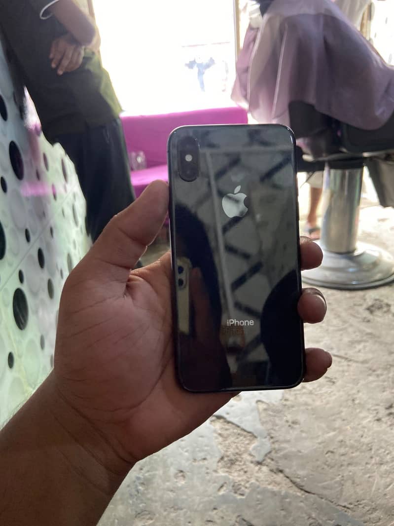 Apple iPhone X 3