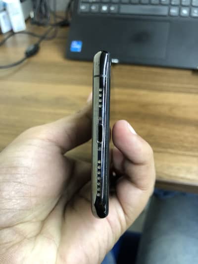 Apple iPhone XS Max FU 64 GB ( SIM Time Available)