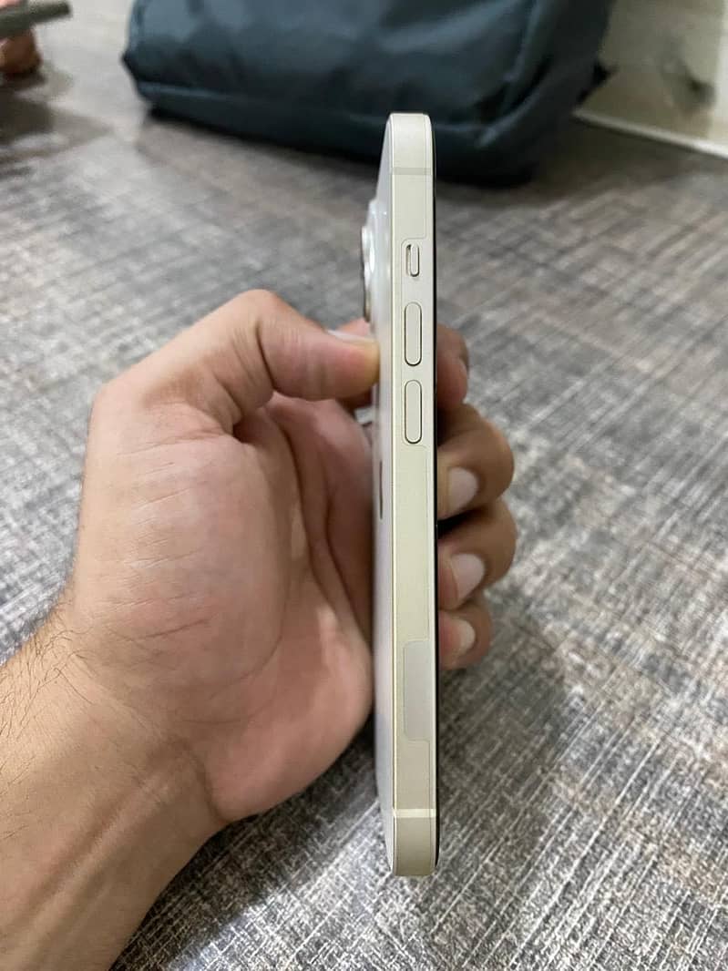 Apple iPhone 14 1