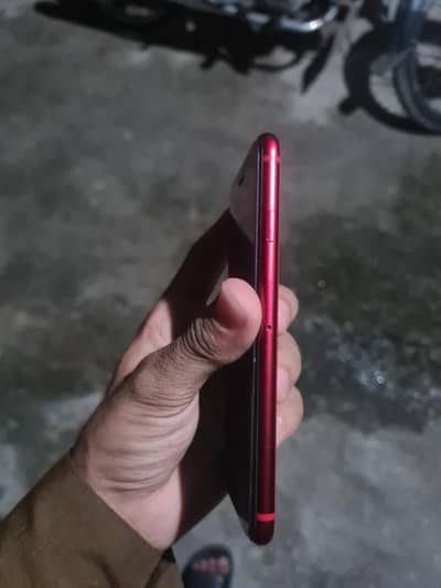 Apple iPhone SE