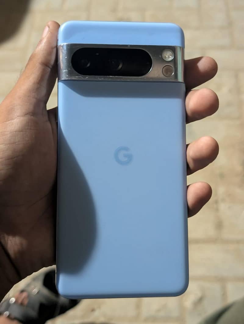 Google Pixel 8 Pro 4