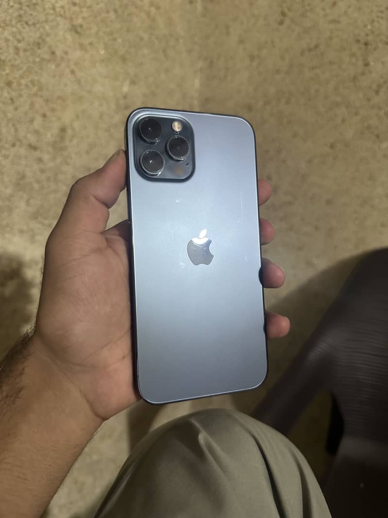 iPhone 12 pro max 6