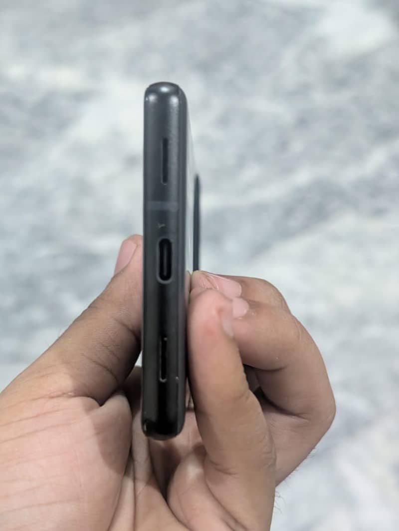 Google Pixel 6a 4