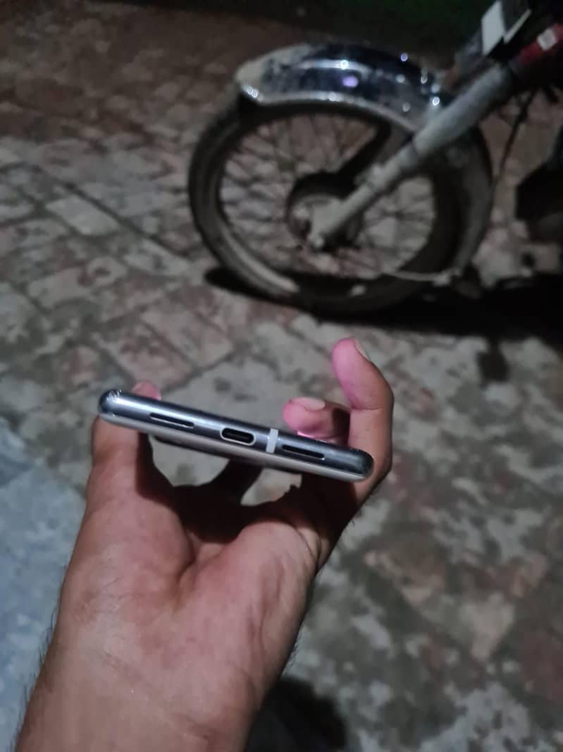 Google Pixel 6 Pro 7