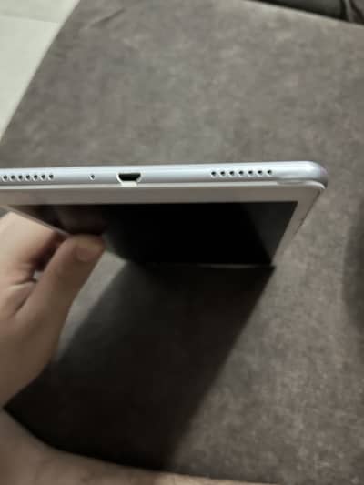 Samsung A8