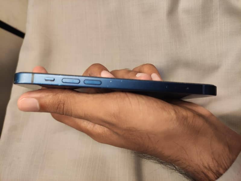 Apple iPhone 12 0