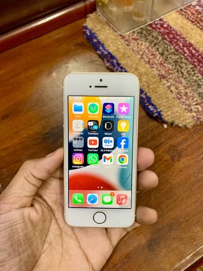 iPhone SE 16gb PTA approved