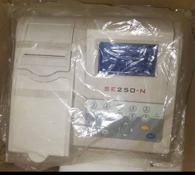 SE 250 N semi auto chemistry analyzer machine for lab