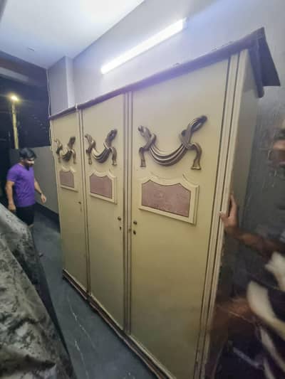 3 door cabinet